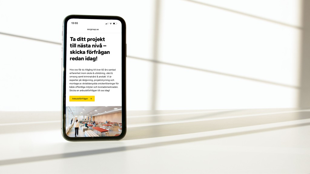SSC:s webb i mobilen, där besökaren kan skicka en anbudsförfrågan direkt från startskärmen